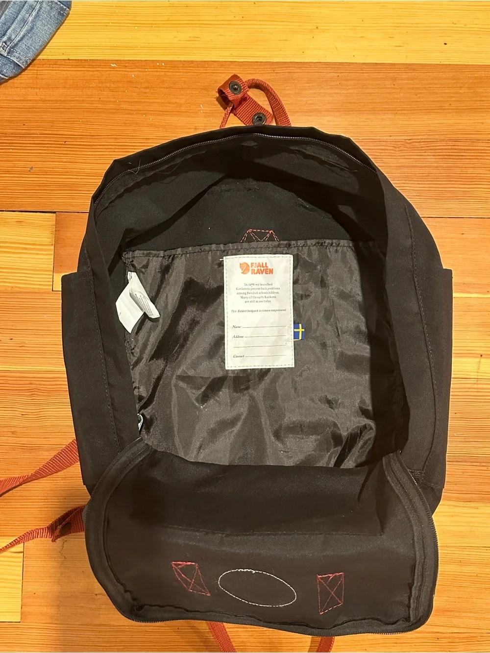 Kånken Backpack - Black with Rust Red Accents